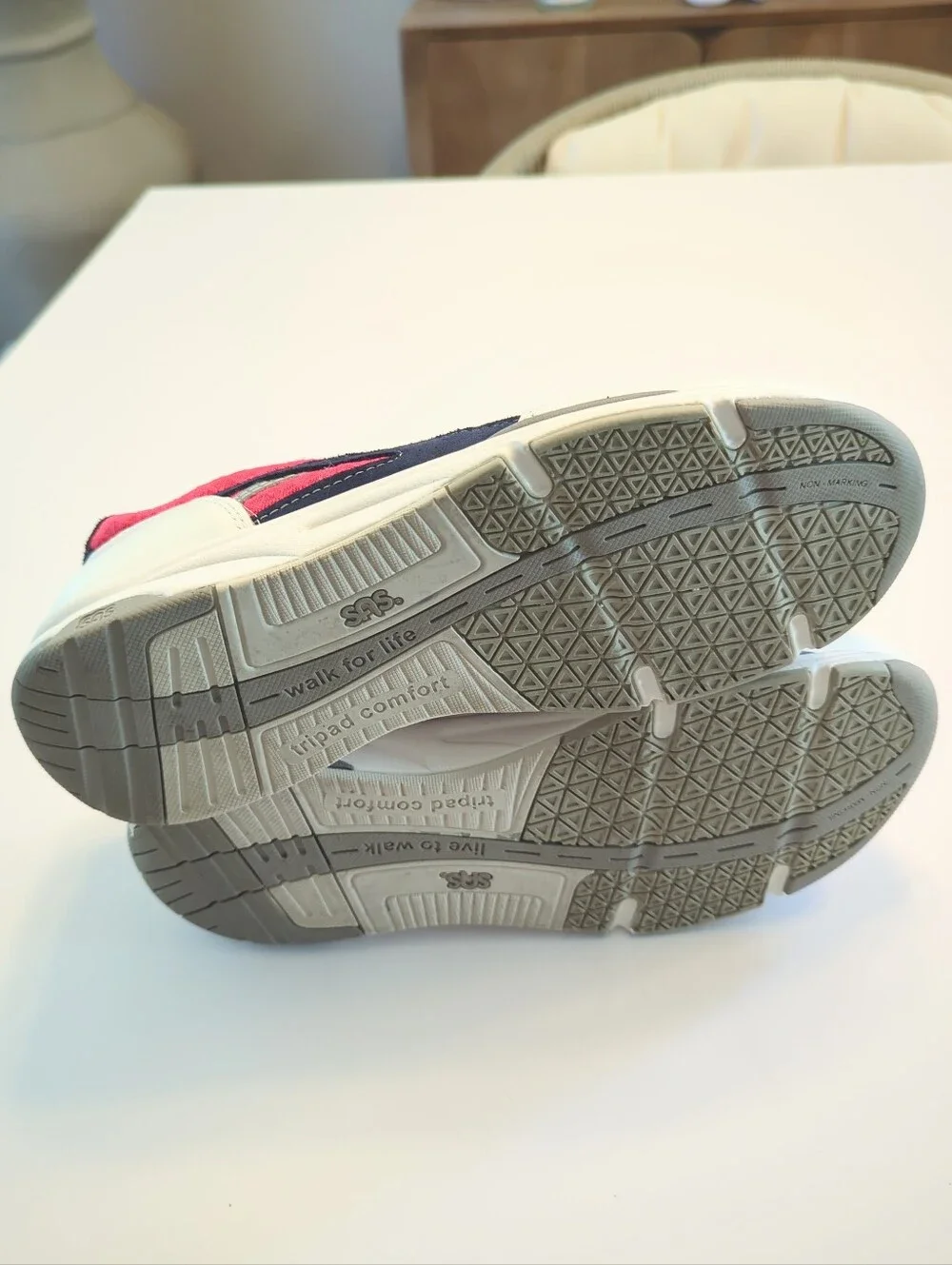 SAS Tour Mesh LT Lace Up Comfort Supportive Leather Sneakers Size 9.5M White EUC